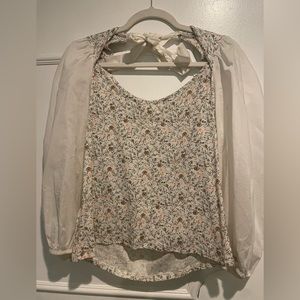 Adorable top by Nation 🌸